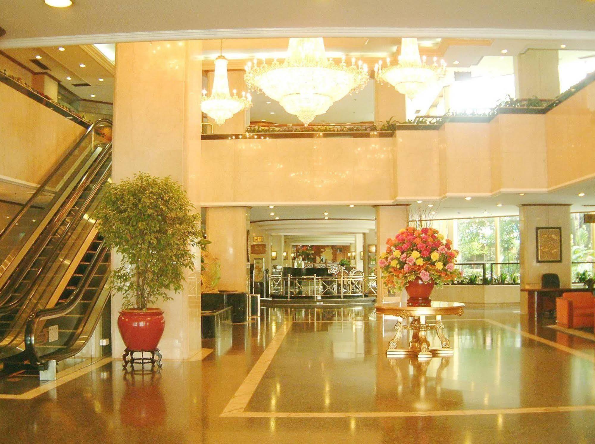 Fuhua Hotel Zhongshan  Bagian luar foto